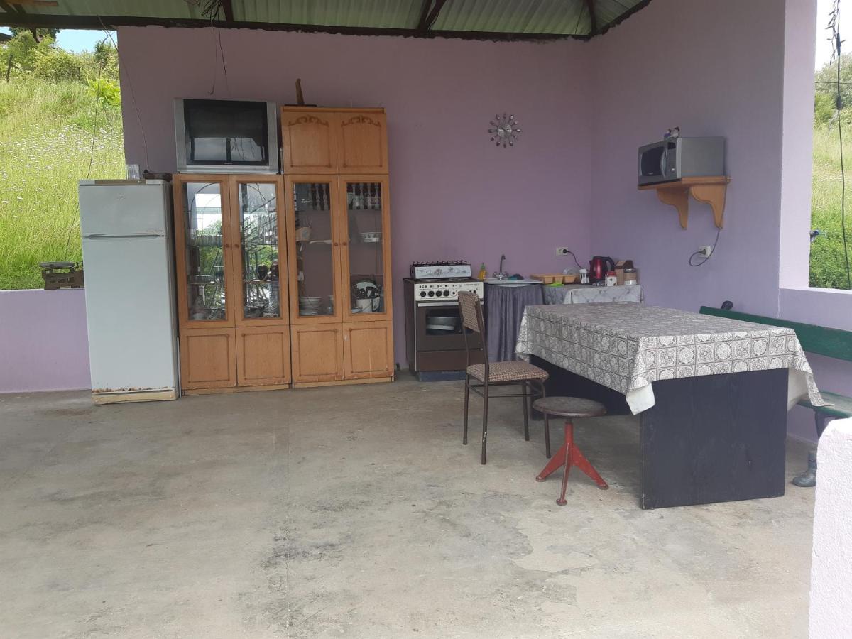 Guesthouse On Topchan 17 New Athos Exterior photo