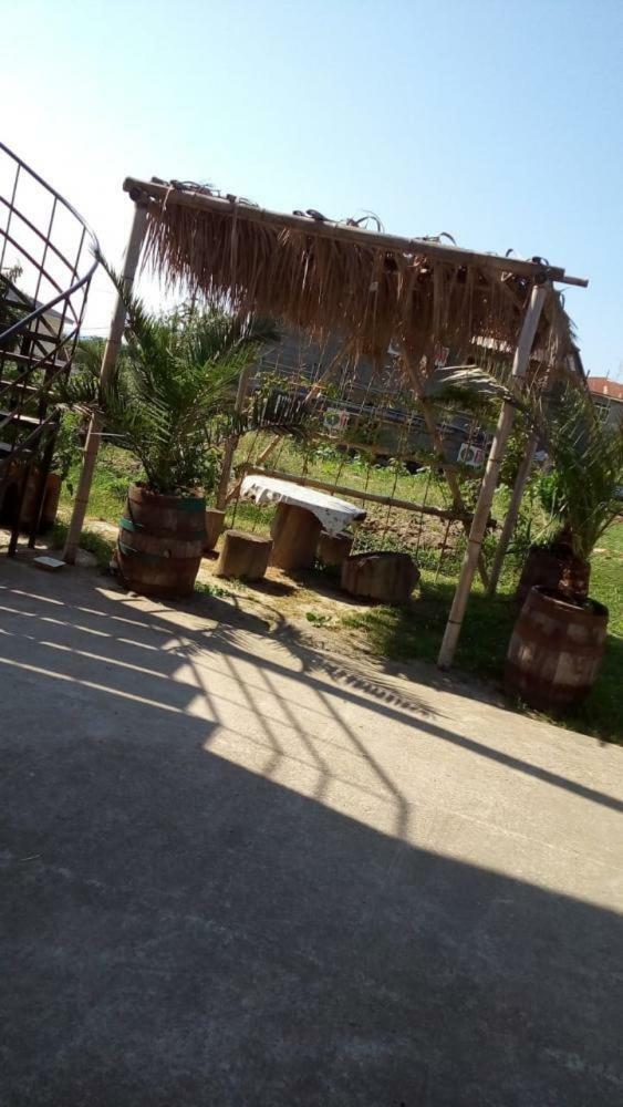 Guesthouse On Topchan 17 New Athos Exterior photo
